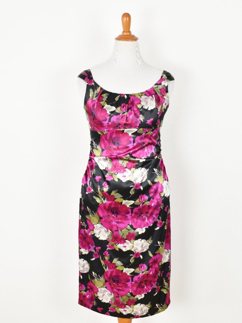 Maggy London Floral Satin Ruched Sheath Cocktail Dress - 14